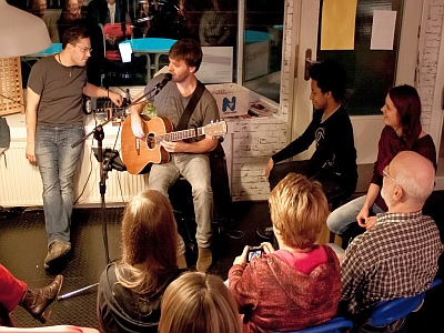 Nis & Tobi im Salon Frau Schmidt