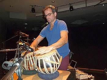 Oded Kafri Solodrumming im Januar 2015