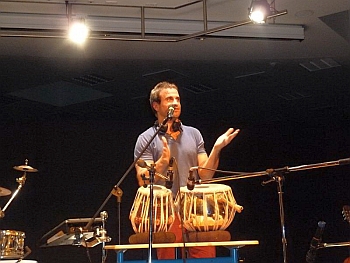 Oded Kafri Solodrumming im Januar 2015